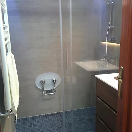 Apartamento Playa, Con Piscina Y Garaje *