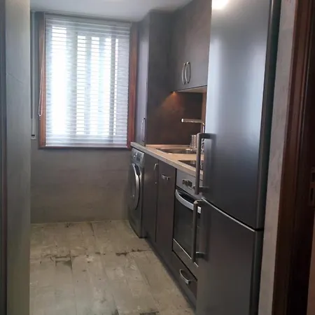 Playa, Con Piscina Y Garaje Zarautz