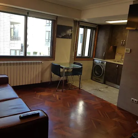 Playa, Con Piscina Y Garaje Apartamento Zarautz